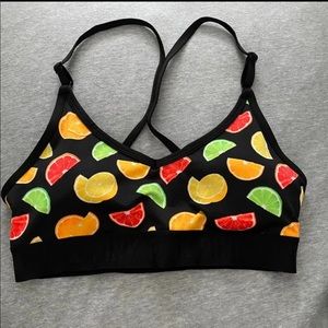 PINK Ultimate Lightly Lined Sports Bra